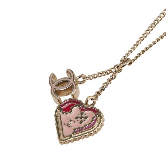 Chanel Coco Mark Heart Motif Gold Pink Plated Ladies Chanel - Picture 1 of 7
